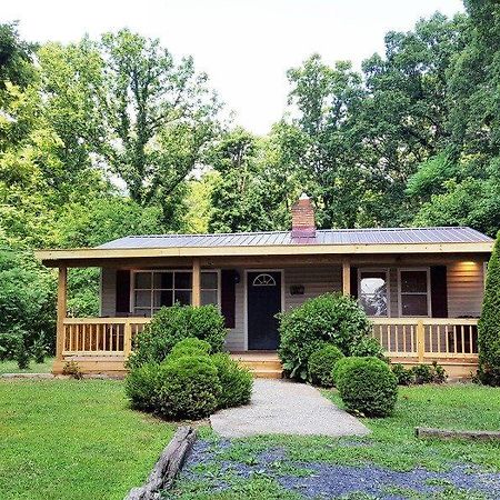 River Mist House Hotel Luray Exterior photo