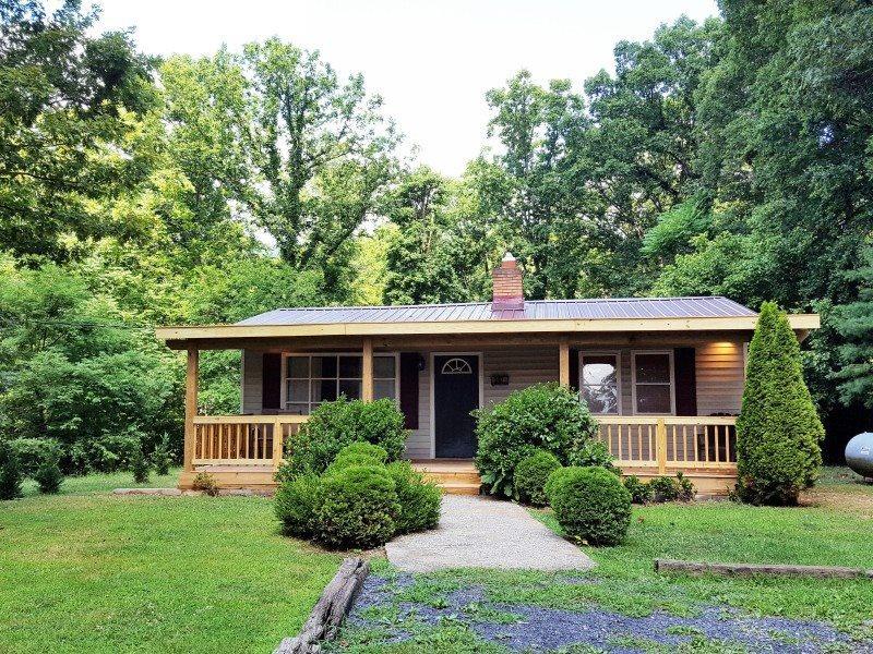 River Mist House Hotel Luray Exterior photo